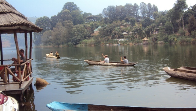 canoe ride in Rwanda